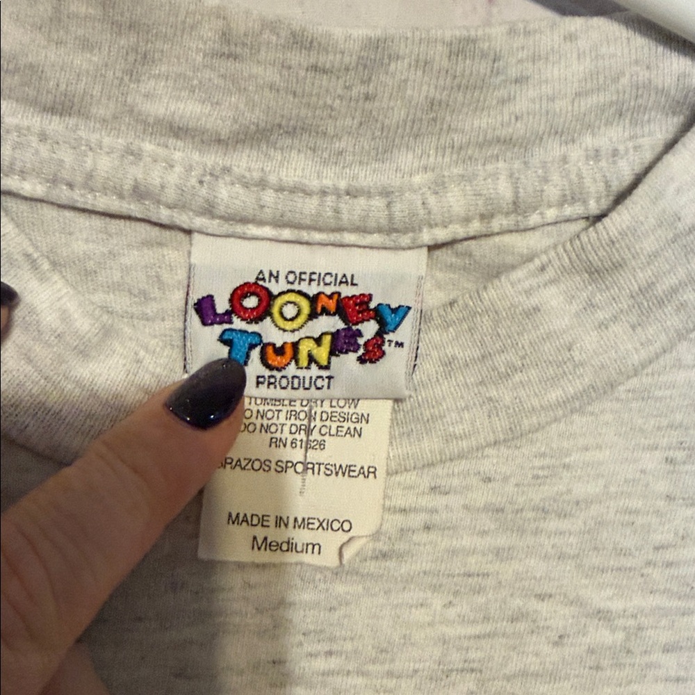 Vintage Looney Tunes Cartoon Graphic Tee Size Medium - Picture 3 of 8